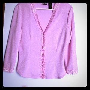 Cardinal with lace lilac